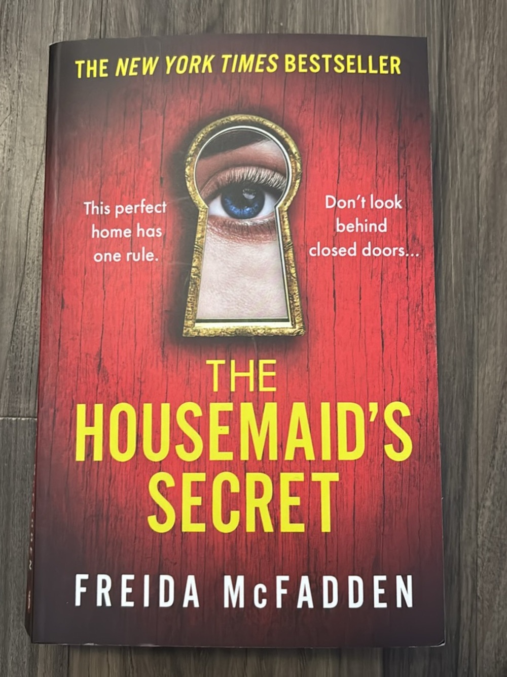 The Housemaid's Secret by - Red Cover